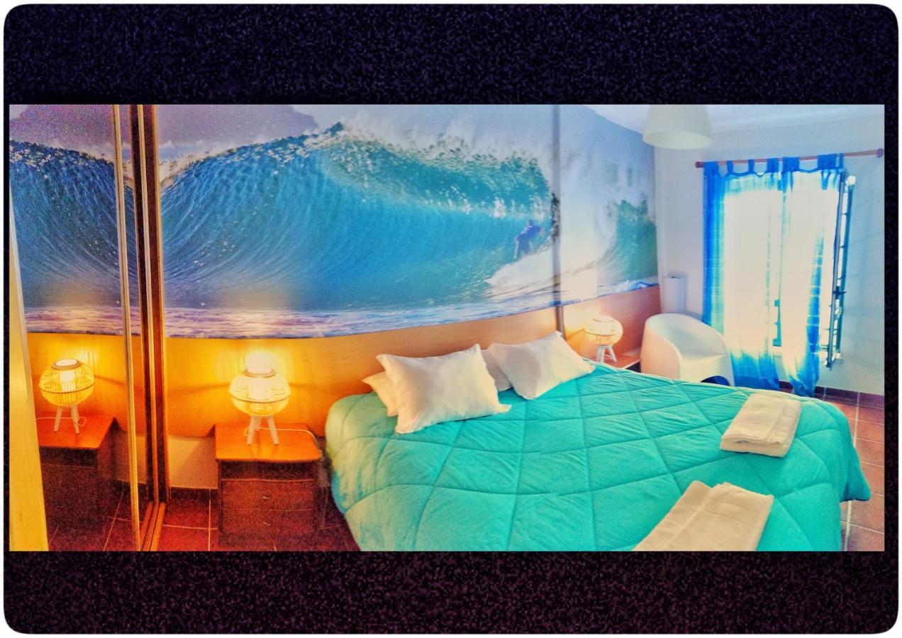 Supertubos Beach Hostel Atouguia Da Baleia Exteriér fotografie
