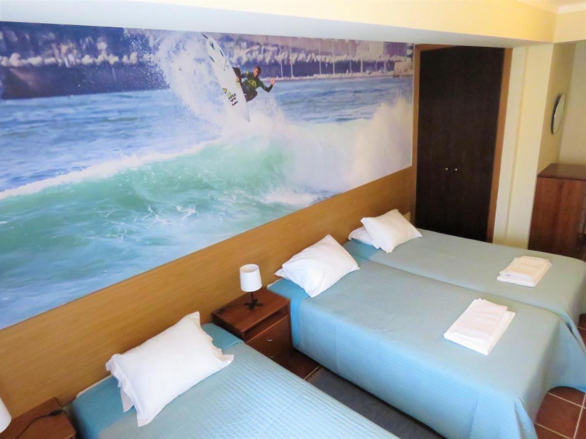 Supertubos Beach Hostel Atouguia Da Baleia Exteriér fotografie