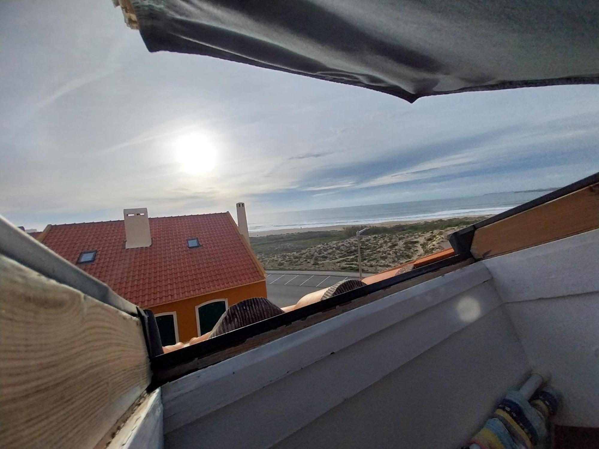 Supertubos Beach Hostel Atouguia Da Baleia Exteriér fotografie