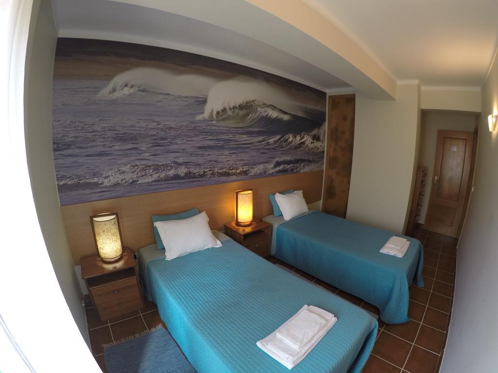 Supertubos Beach Hostel Atouguia Da Baleia Exteriér fotografie