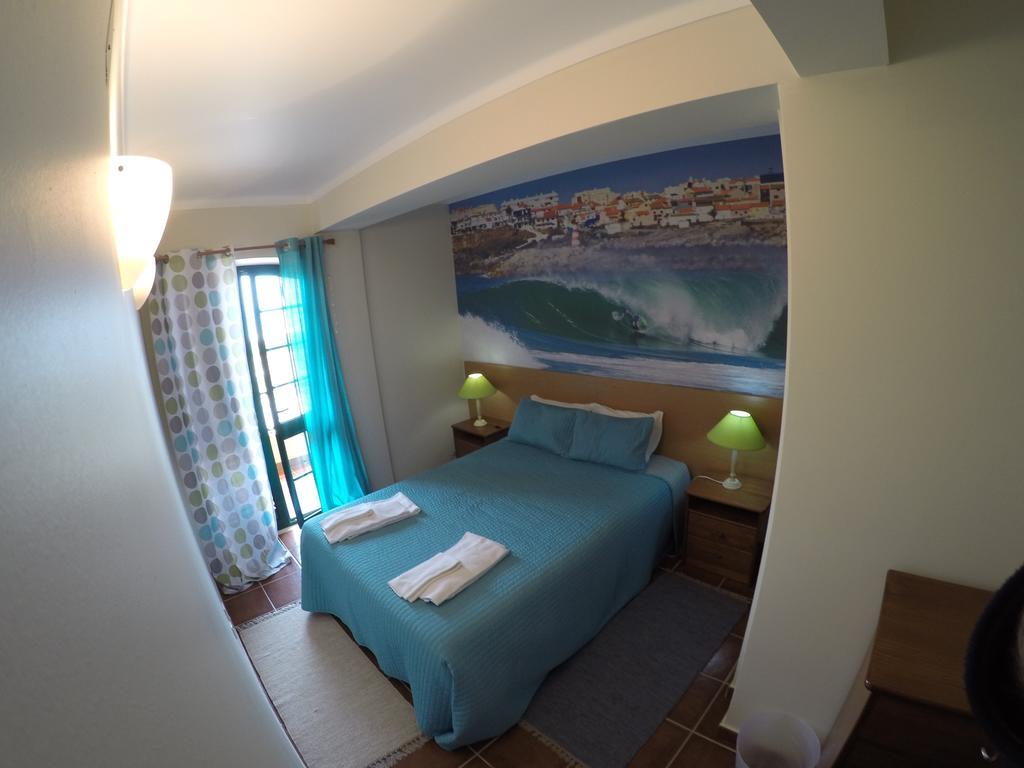 Supertubos Beach Hostel Atouguia Da Baleia Exteriér fotografie