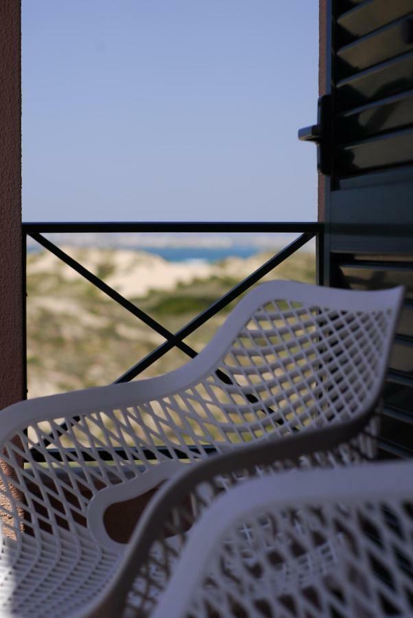 Supertubos Beach Hostel Atouguia Da Baleia Exteriér fotografie